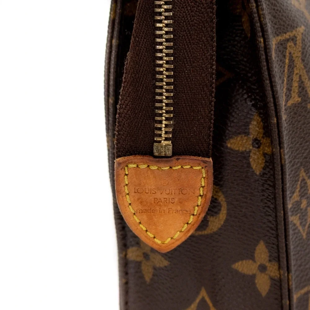 Louis Vuitton auth louis
